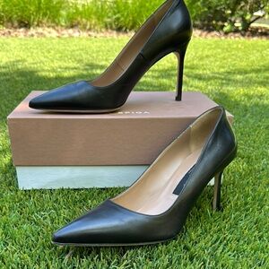 Via Spiga Black leather 4” heels